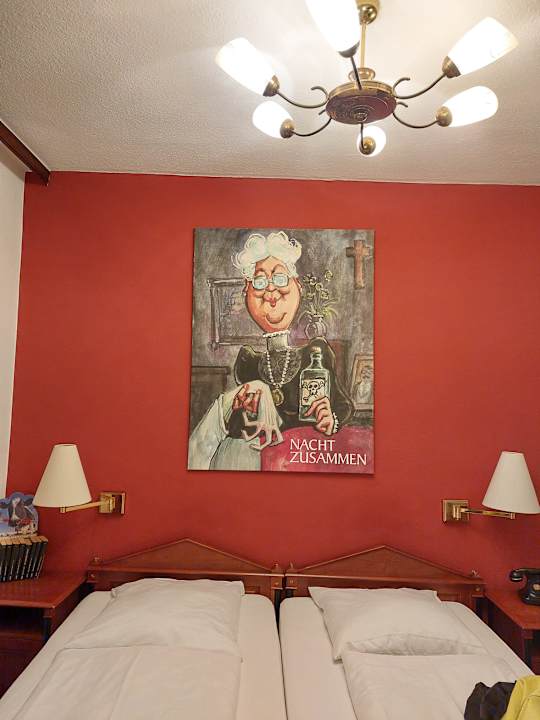 Zimmer EIFELkrimihotel