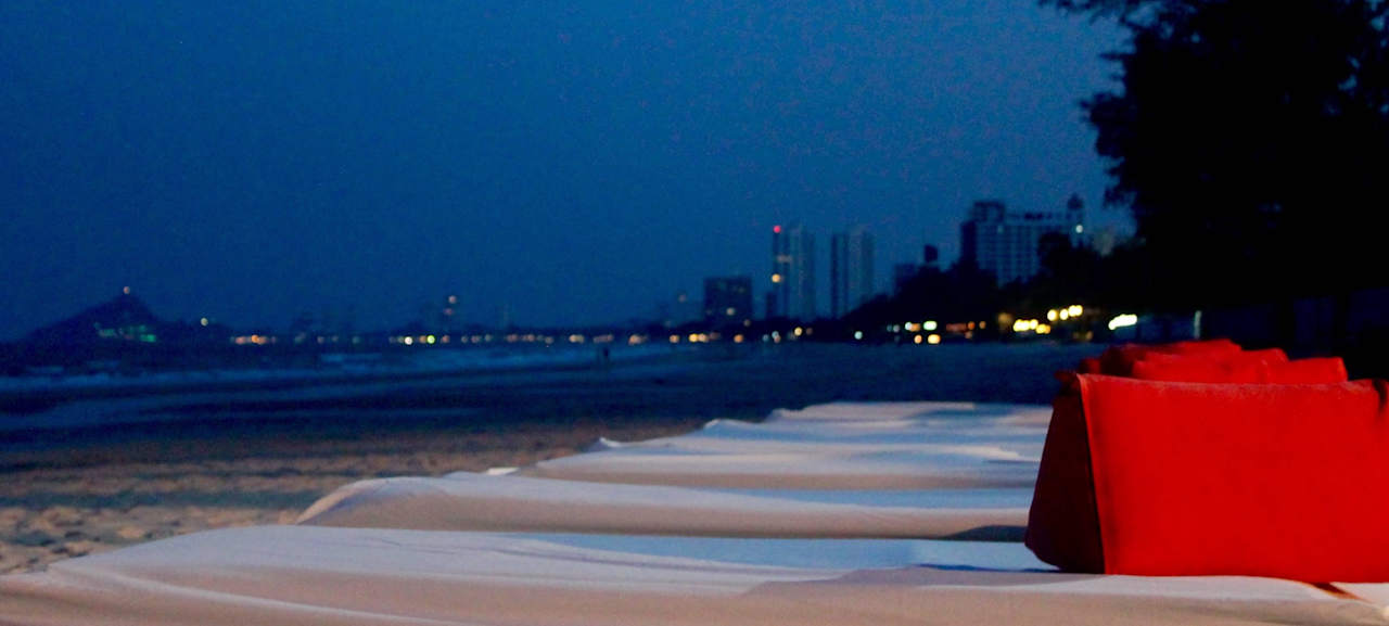 A Night at the Beach Laksasubha Hua Hin