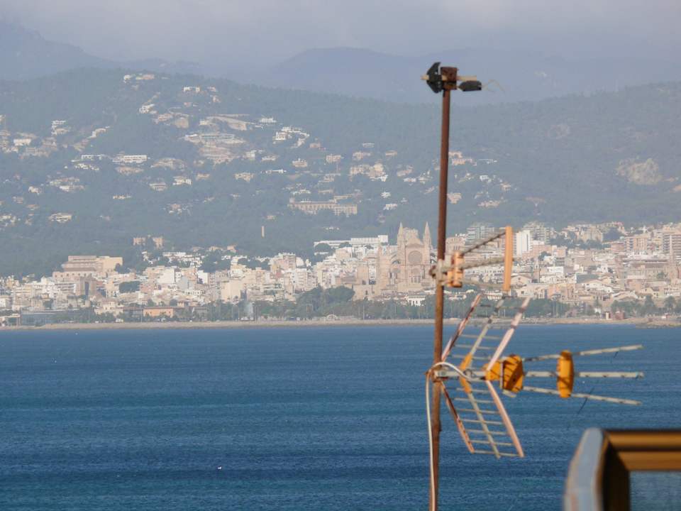 Blick vom Balkon auf die Kathedrale von Palma AluaSoul Palma