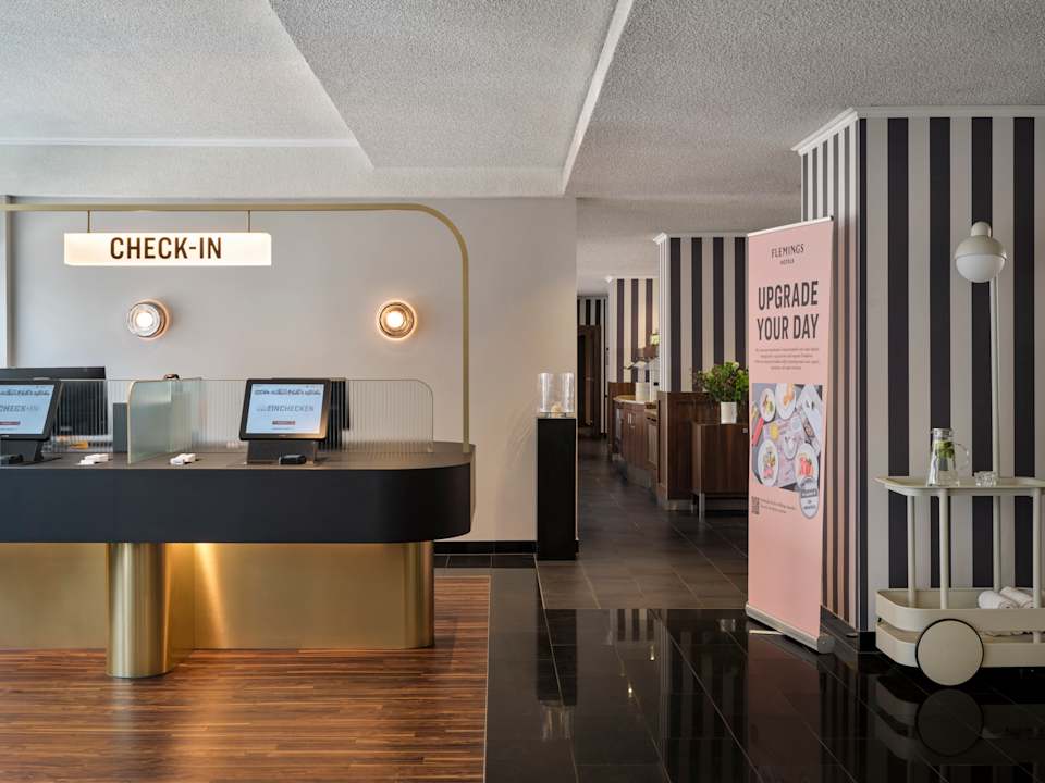 Lobby Flemings Hotel Frankfurt Main-Riverside