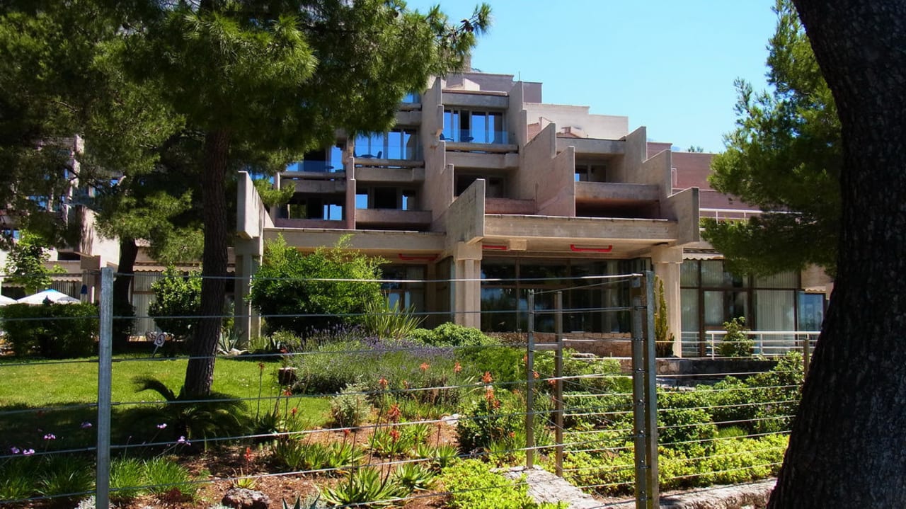 Vom Strandweg aus Bluesun Hotel Soline