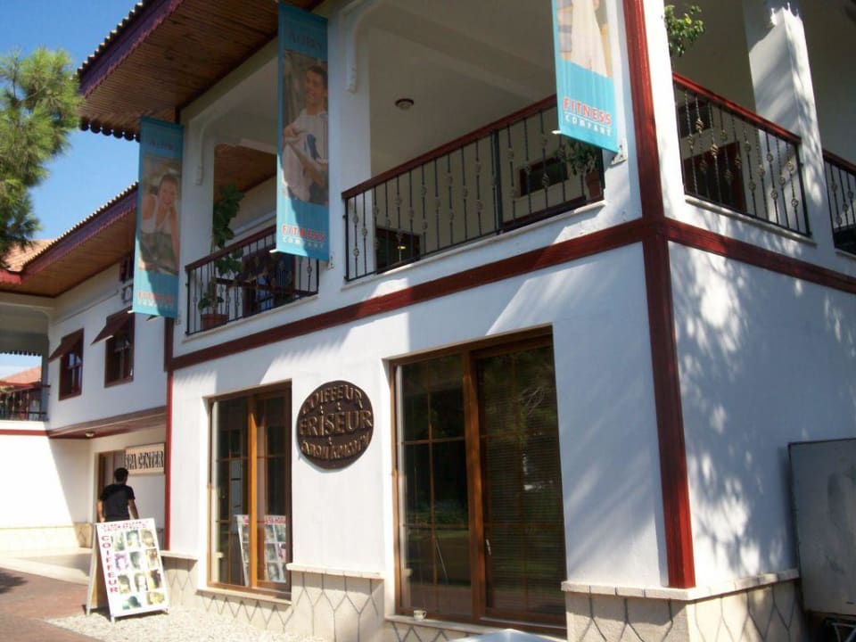 Fitnesstudio, Arzt, Frisör Ali Bey Club