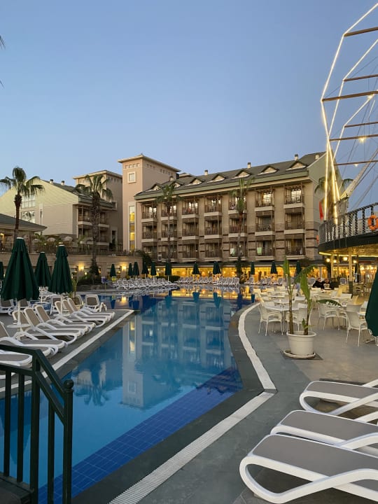 Pool Can Garden Resort