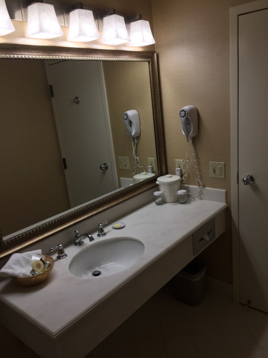 Zimmer Cow Hollow Motor Inn