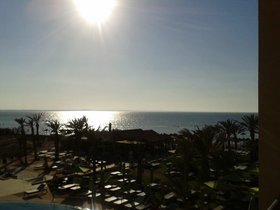 Blick vom Balkon auf das Meer Hotel Rosa Beach