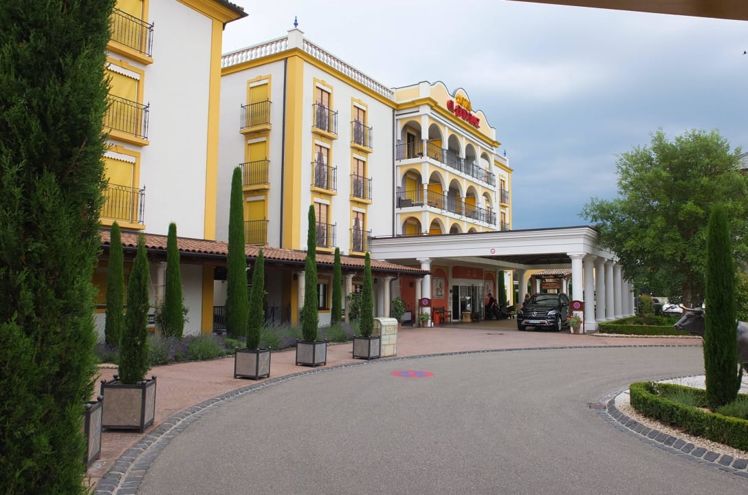 "man kann hinüberschauen z..." Hotel Santa Isabel Europa-Park (Rust