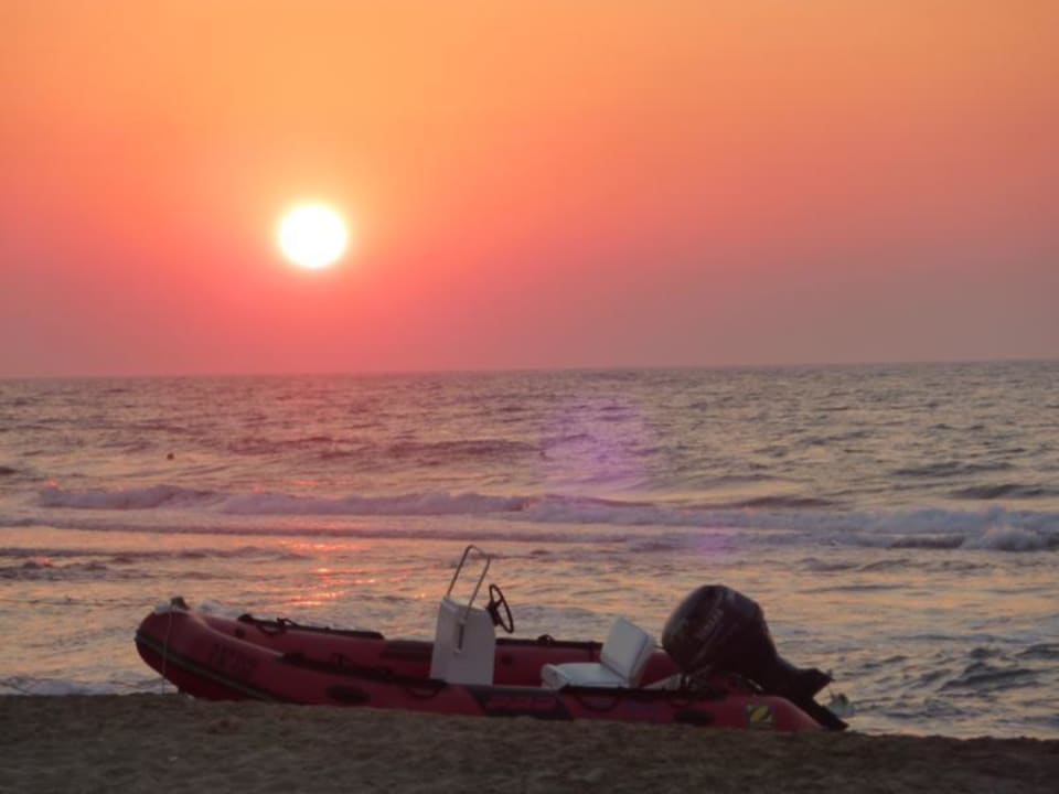 Sonnenuntergang Bella Beach Hotel