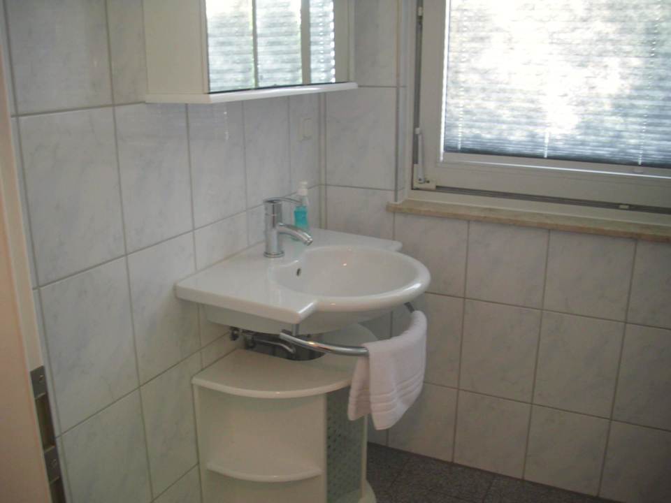 Apartment 2 Bad Apartment Dom am Airport Köln/Bonn