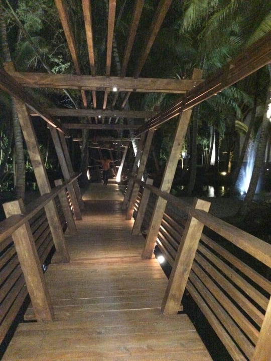 Brücke Gartenanlage Wyndham Alltra Samana