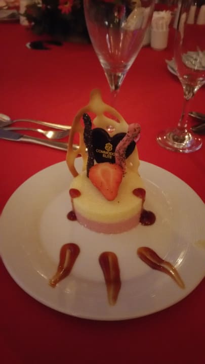 Dessert Commodore Elite Suites & Spa - Adults only