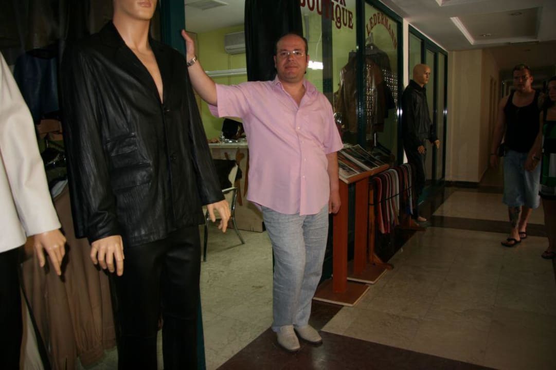 Ledergeschäft Hüseyin Aydýn in Haus 3 Grand Seker Hotel