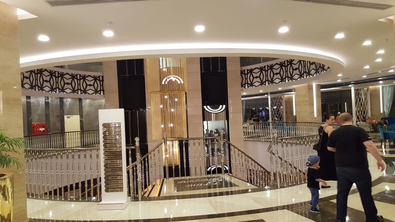 Lobby Dream World Hill Hotel