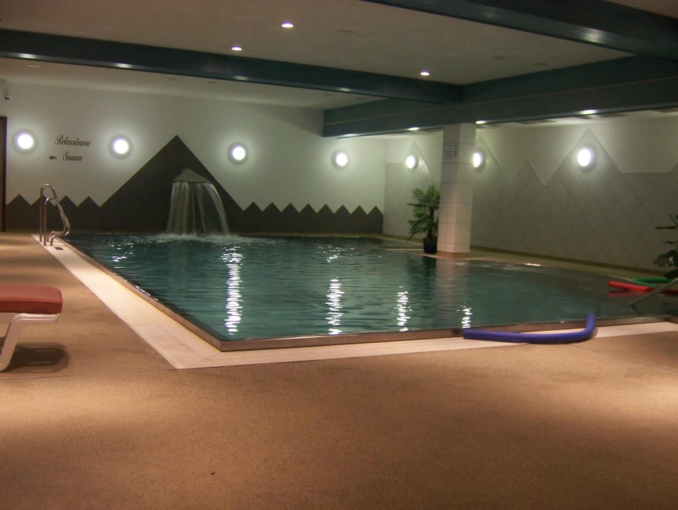 Schwimmbad Wellness- und Wohlfühlhotel Waldeck