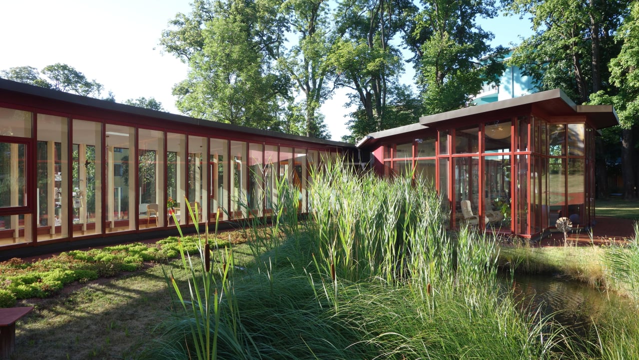 Gang mit Ruheraum Vivea Hotel Bad Vöslau