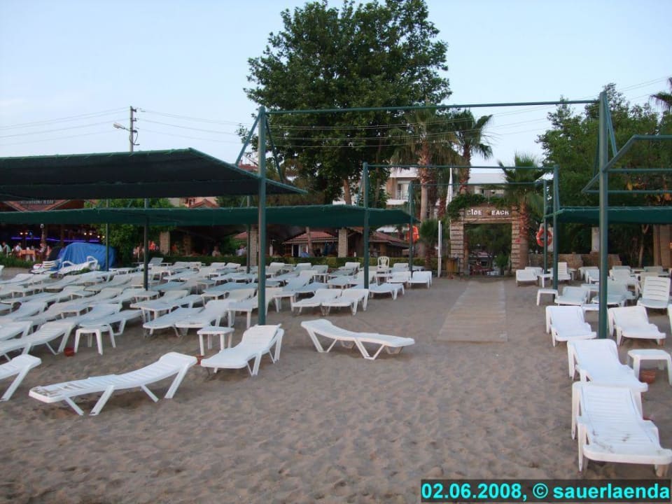 Eingang zum Hotel vom Strand Trendy Side Beach Hotel - Adults only