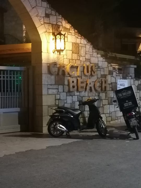 Außenansicht Cactus Beach