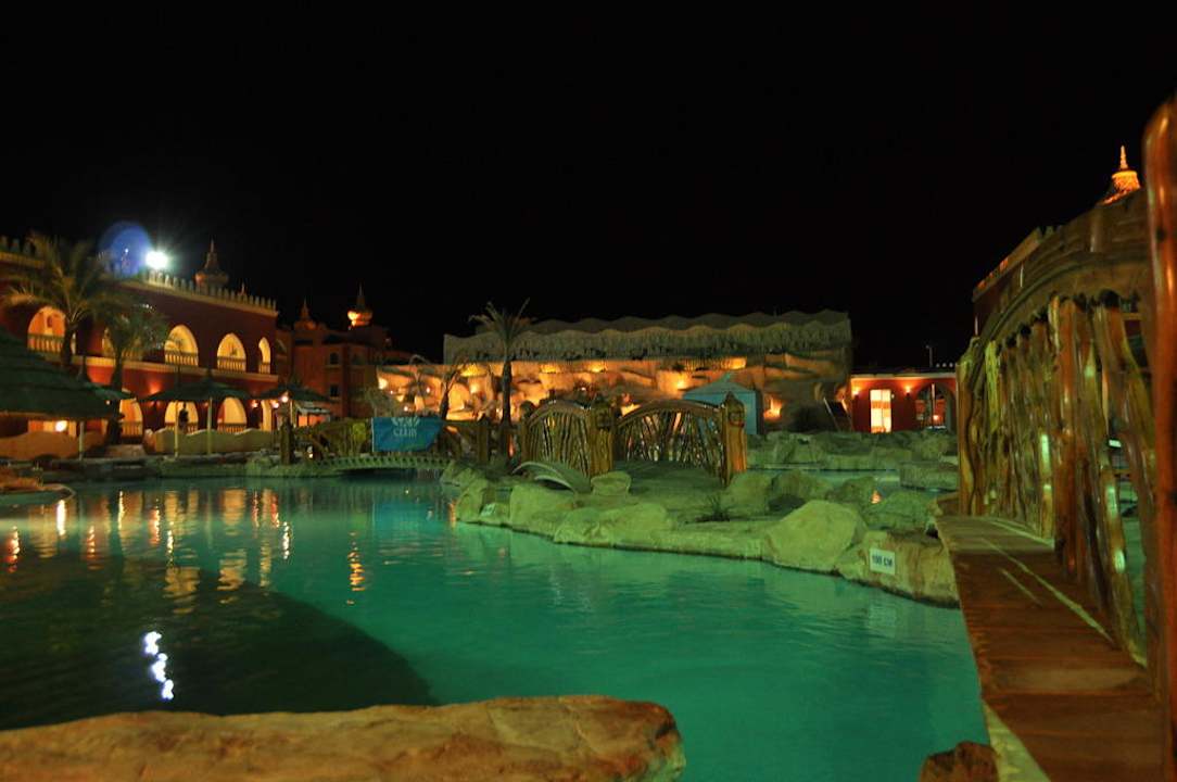 Palm swimming pool Pickalbatros Alf Leila Wa Leila Resort - Neverland Hurghada