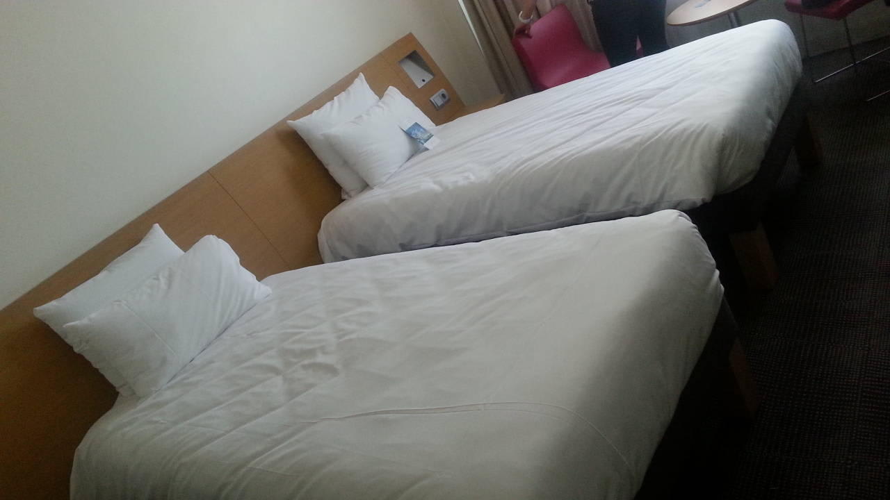 Betten - Doppelzimmer Hotel Novotel Aachen-City