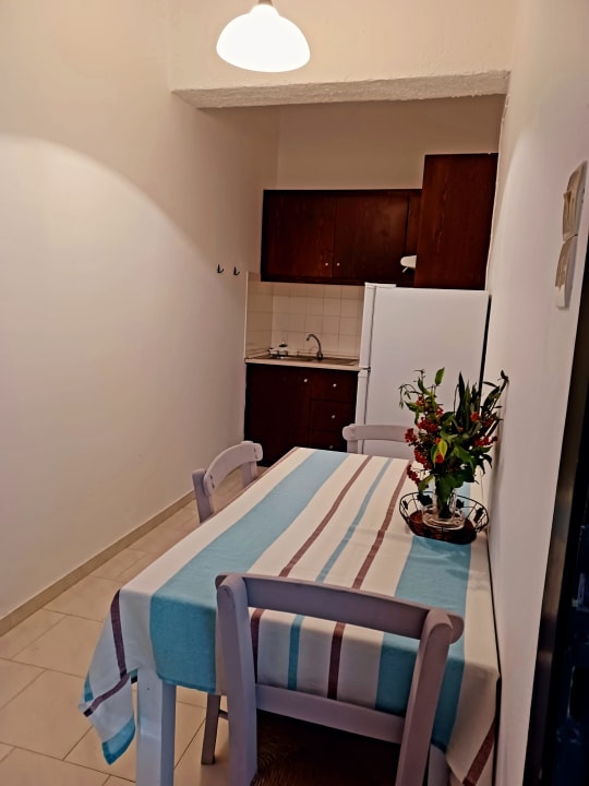 Zimmer Apartments und Studios Xenophon