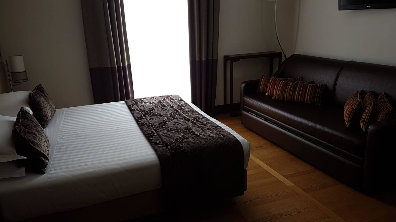 Deluxe Zimmer  The Independent Hotel