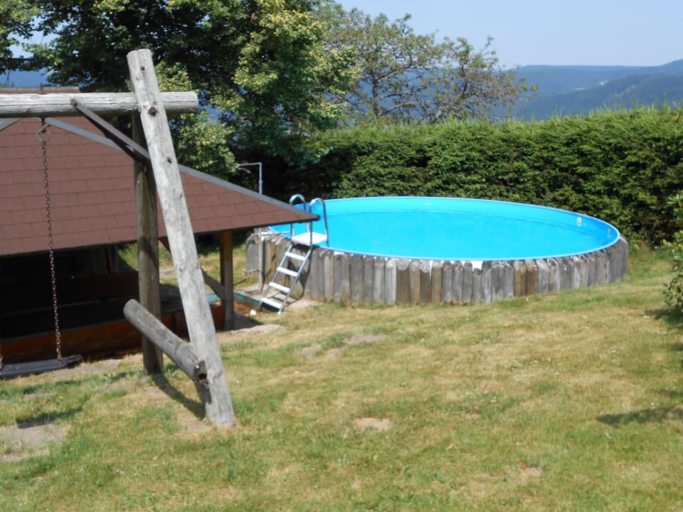 Kleiner Pool zum abkühlen Ferienhof Schanzenberg
