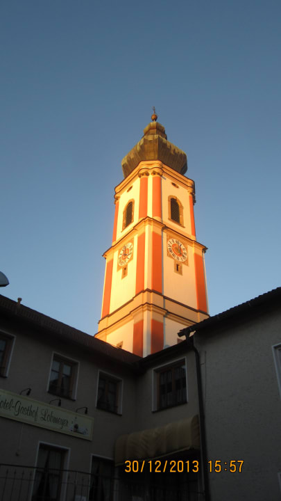 Das leuten der Glocken hört man Nachts nicht  Hotel-Gasthof Lobmeyer