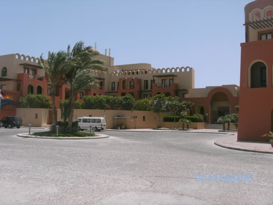 Hotelzufahrt  Hotel Three Corners Ocean View prestige - Adults only