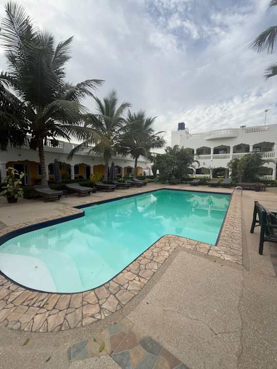 Pool Dulaa Deema Residence Brufut Heights