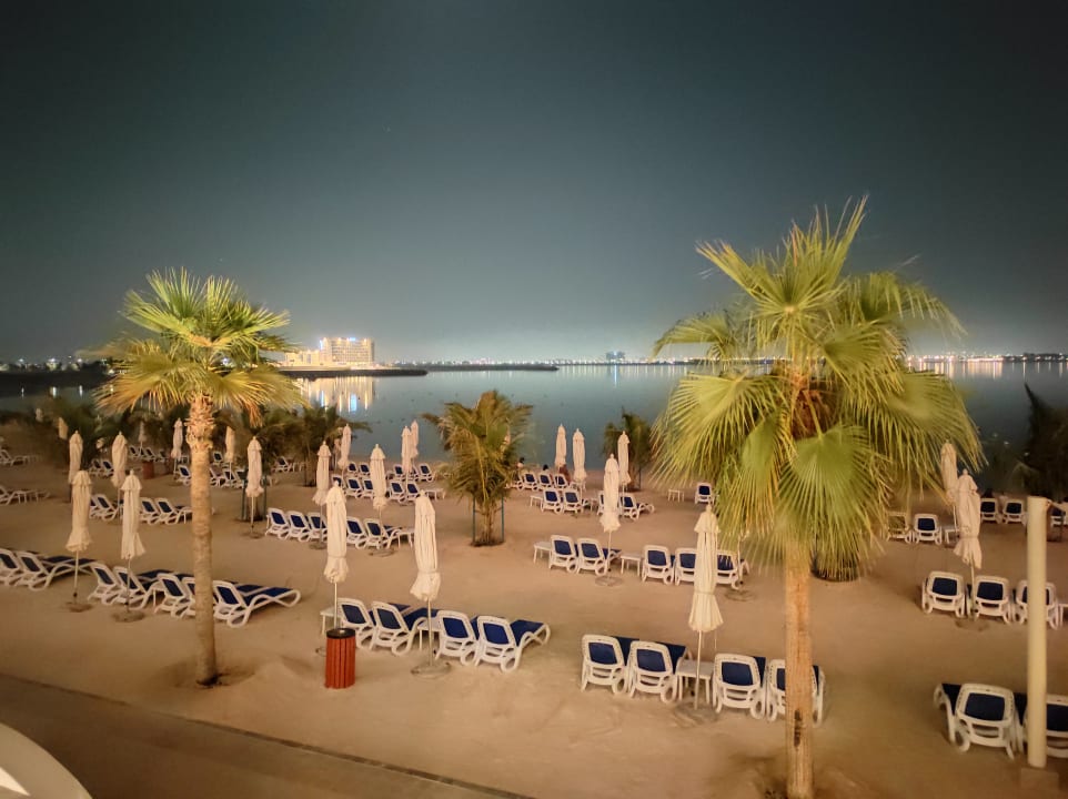 Strand Hampton by Hilton Marjan Island
