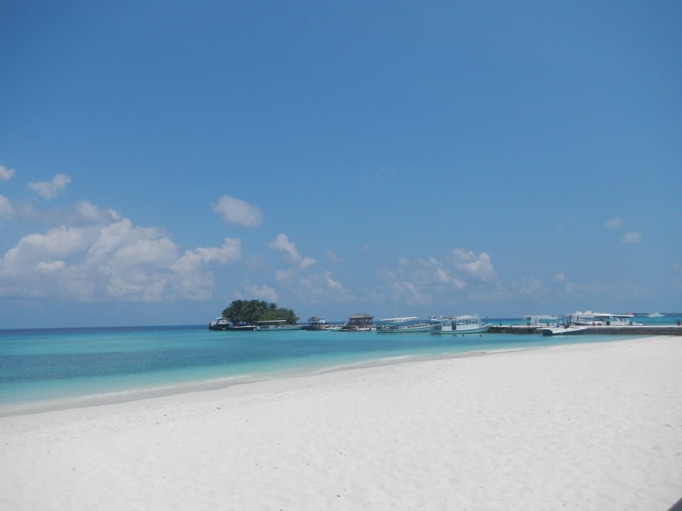 Strand Kuredu Island Resort & Spa