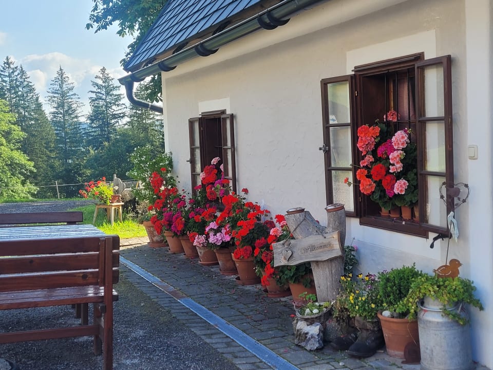 Außenansicht Bauernhof Ablass Familie Zettel