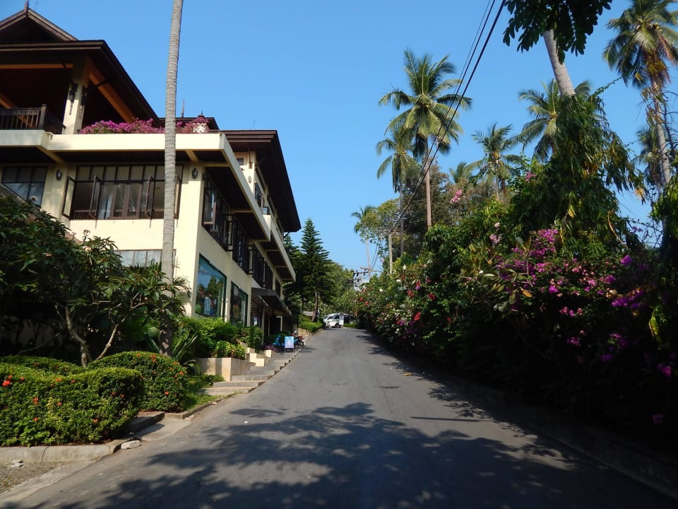 Weg zur Lobby The Fair House Beach Resort