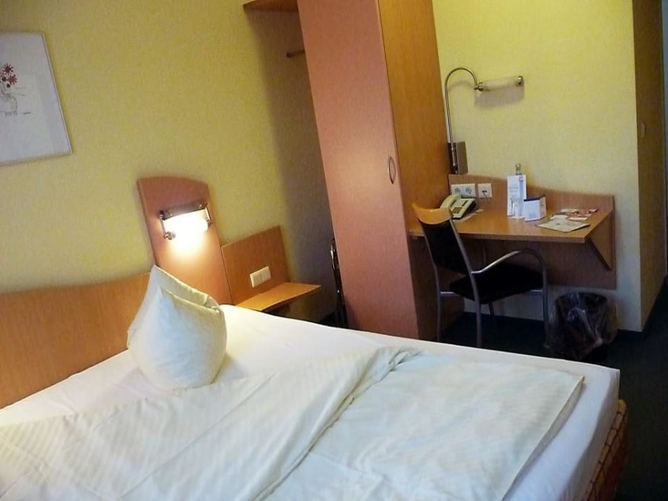 Zimmer 28 City Hotel Kurfürst Balduin