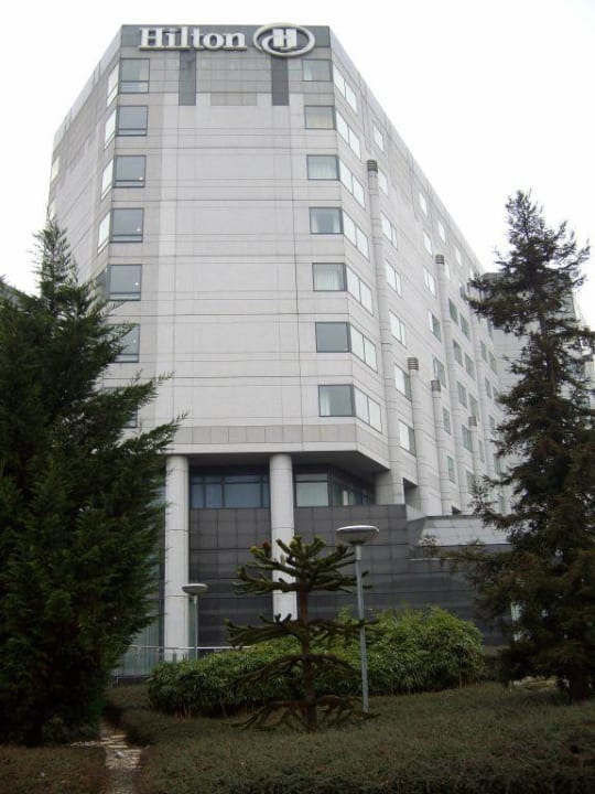 Hotel Seitenansicht Hilton Paris Charles de Gaulle Airport