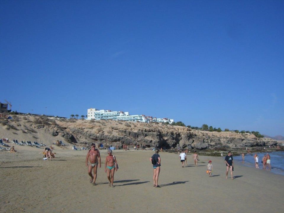 Blick vom Strand auf das Hotel R2 Pajara Beach