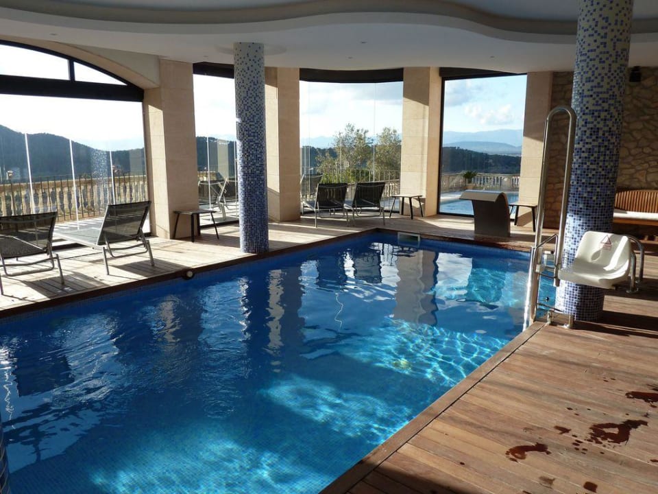 Hallenbad mit schönem Ausblick Hotel Es Reco de Randa