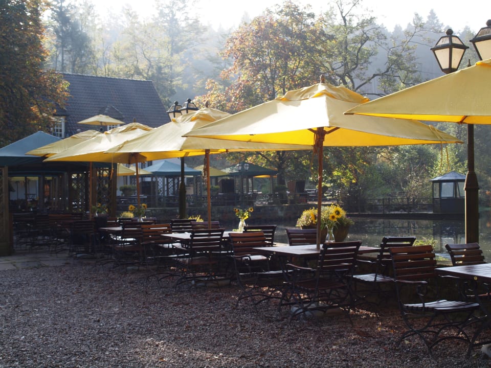 Terrasse am Teich Waldhotel Silbermühle