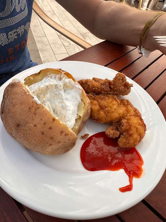 Gastro Royal Taj Mahal Hotel