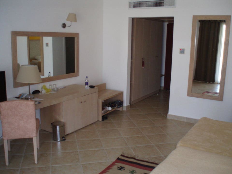 Low Cost Zimmer  Hotel Gorgonia Beach Resort