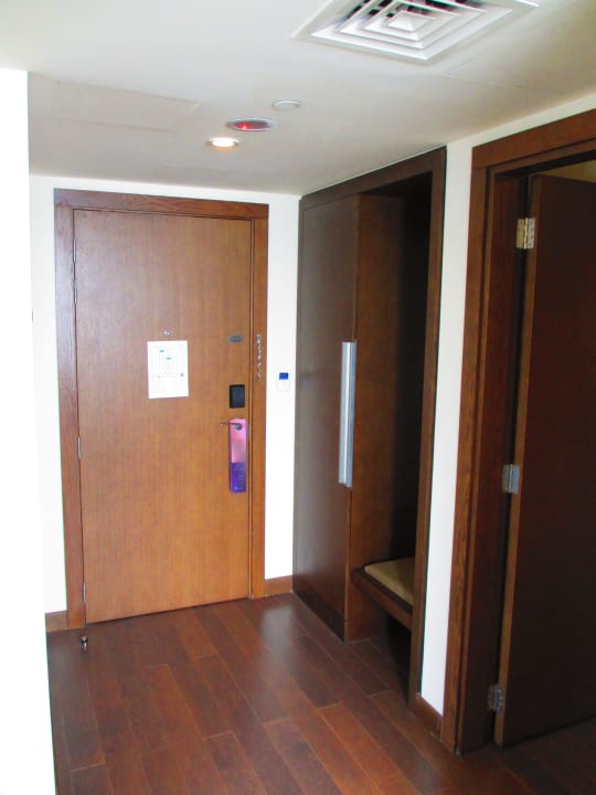 Eingang Hotel Novotel Abu Dhabi Gate