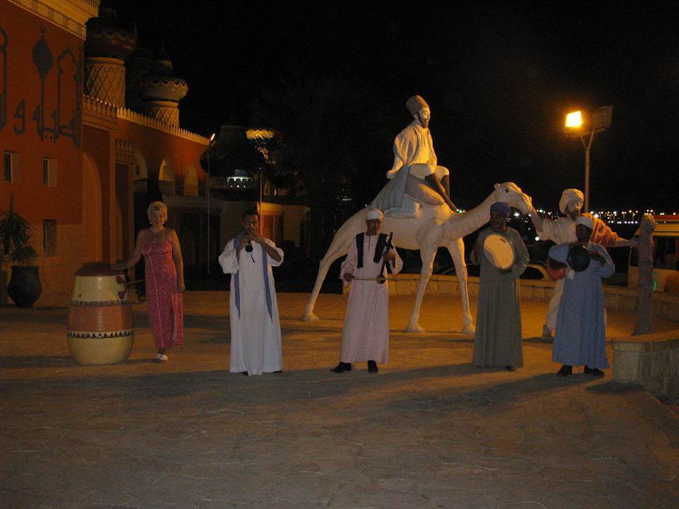 Встреча гостей Pickalbatros Alf Leila Wa Leila Resort - Neverland Hurghada