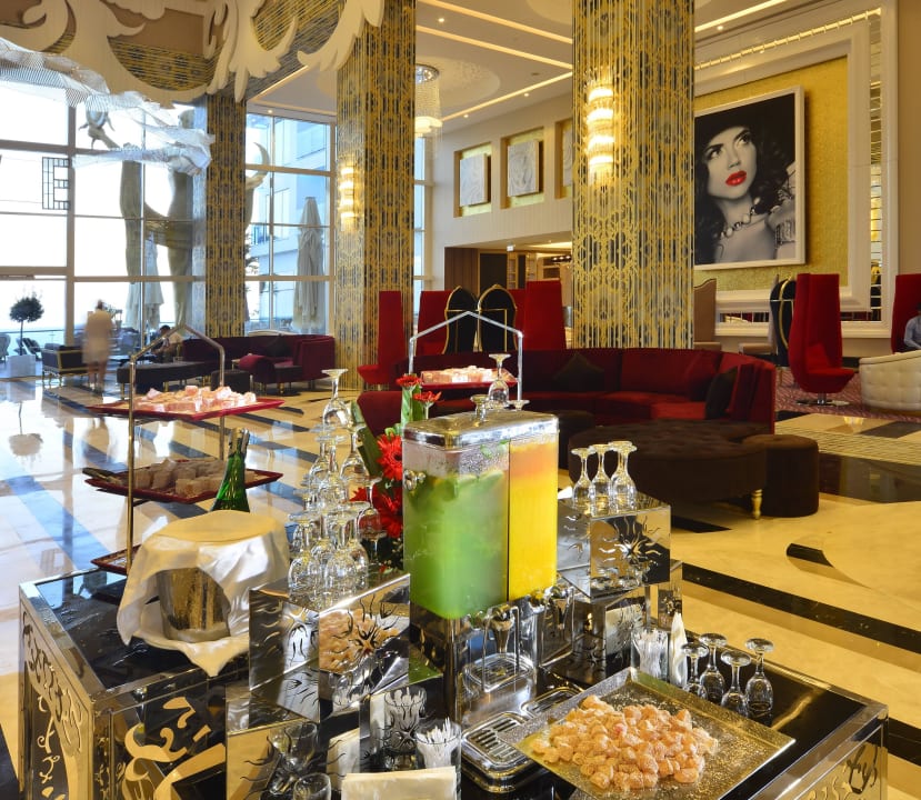 Lobby Azura Deluxe Resort & Spa Hotel