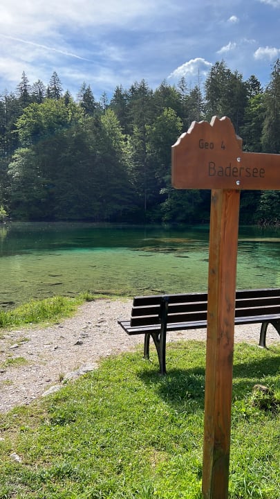 Außenansicht Hotel Am Badersee