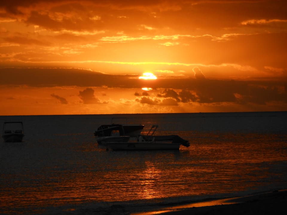 Einer von vielen traumhaften Sonnenuntergängen Hotel La Mariposa