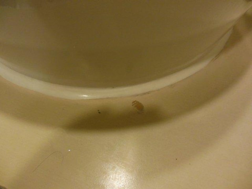 Flecken ums Waschbecken Orange County Kemer