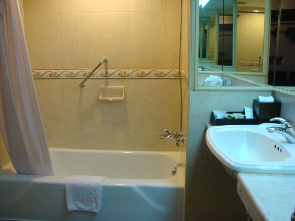Badezimmer The Tawana Bangkok