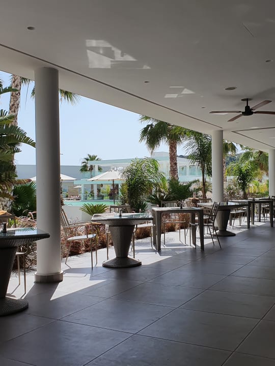 Gastro White Dreams Resort & Anex