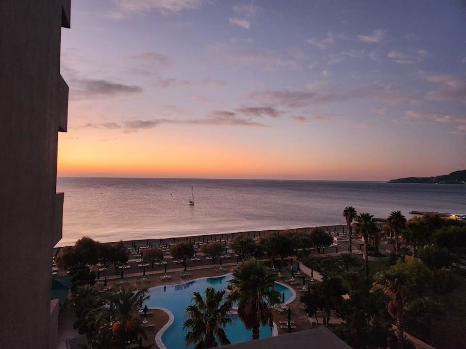 Strand Esperos Mare Resort & Spa