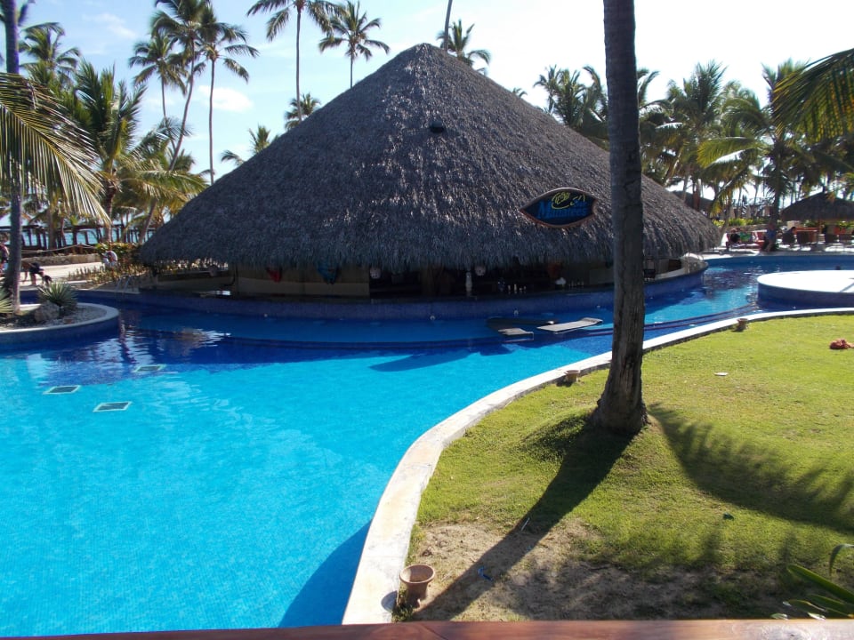 Poolbar Wyndham Alltra Punta Cana