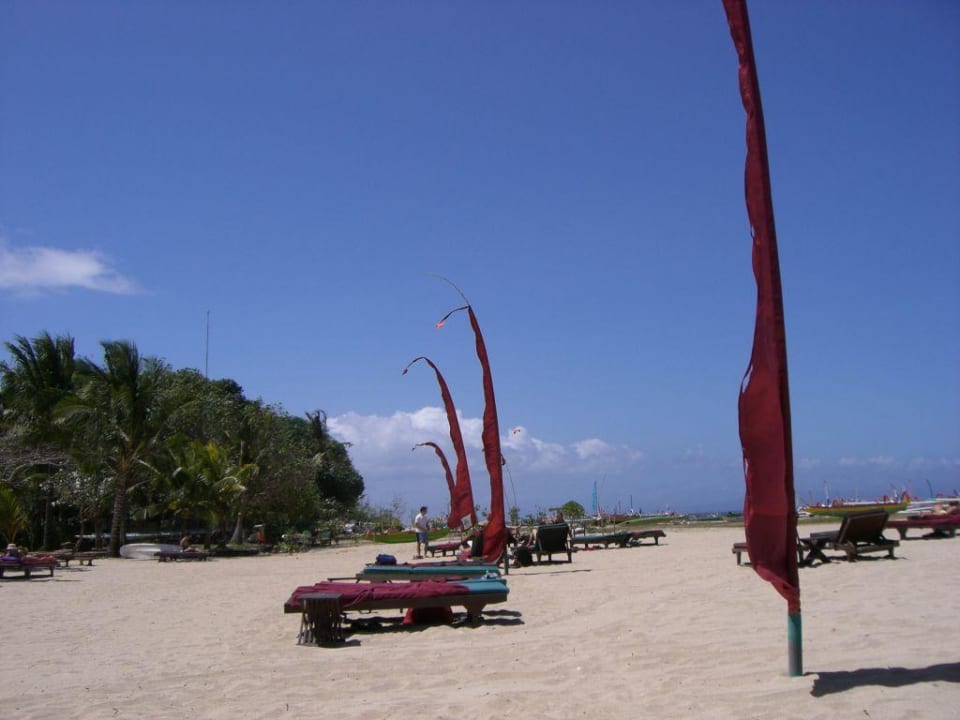 Strand vor dem Hotel Mercure Resort Sanur
